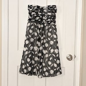 White House Black Market Strapless Dress